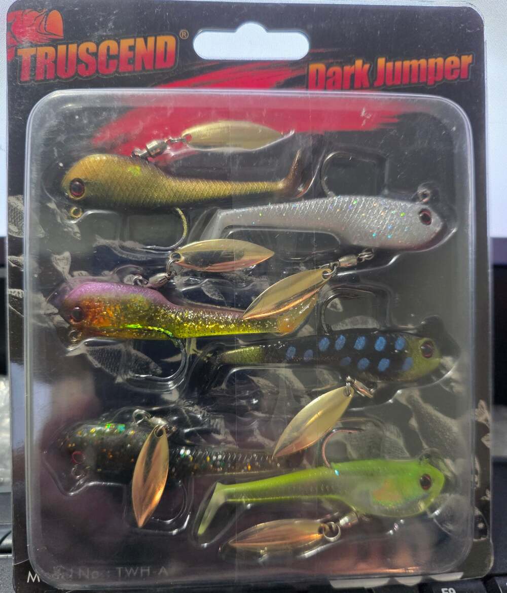 Truscend Dark Jumper lures